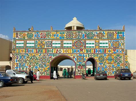  Zaria City Walls: Enormt historiskt monument och en fascinerande titt på Nigerias förflutna!