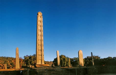  Aksum Obelisks! En Resa Tillbaka I Tiden Med Historiska Monumenter