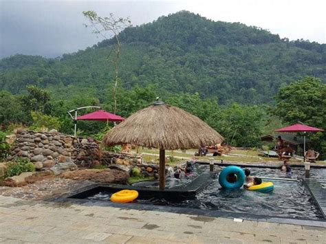 Hongqiwan Hot Spring - Ett mirakel av natur och avkoppling i Longnan!