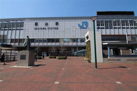 岡山駅から中庄駅: 鉄道旅の風景とその周辺の考察