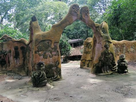  Osun-Osogbo Sacred Grove! A Journey Through Yoruba Mythology and Natural Beauty