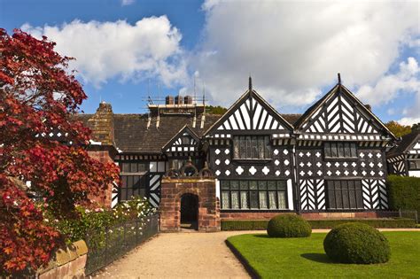 Speke Hall: En historisk skatt i Liverpools grönska!